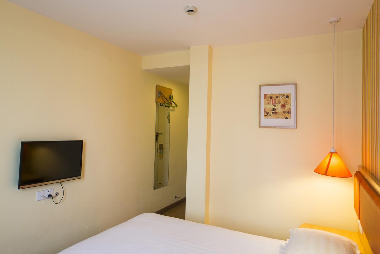 Home Inn Tianjin Binjiang Avenue Shanxi Road Kültér fotó
